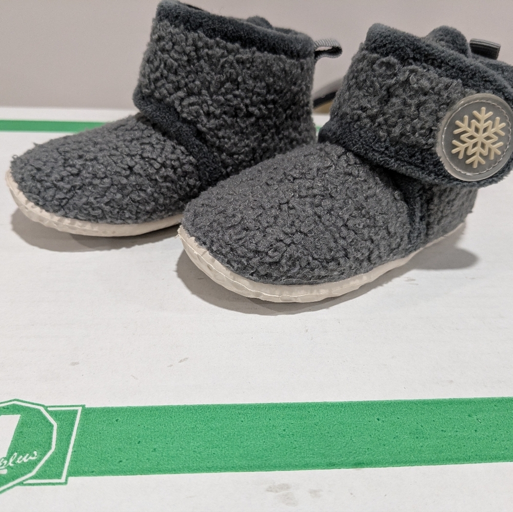 🫶5/25$🫶 Cozy Gray Kids Boots